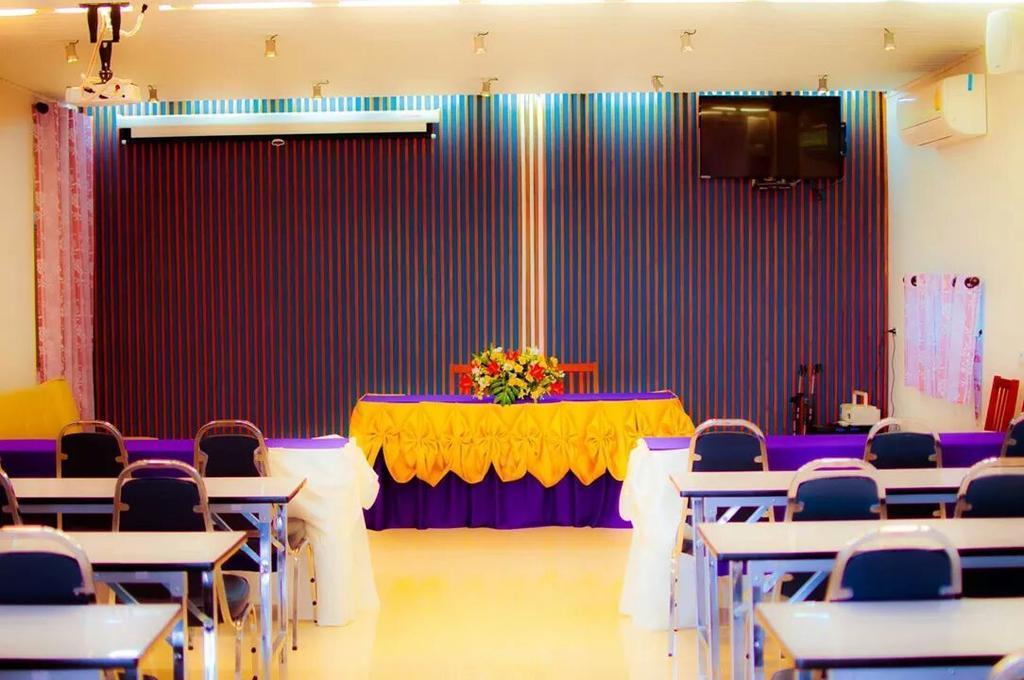 Fig Boutique Hotel Kamphaeng Phet Exterior photo